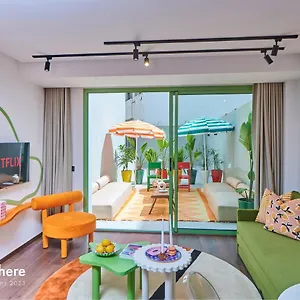 https://stayhere-cil-central-charm.hotels-casablanca.net